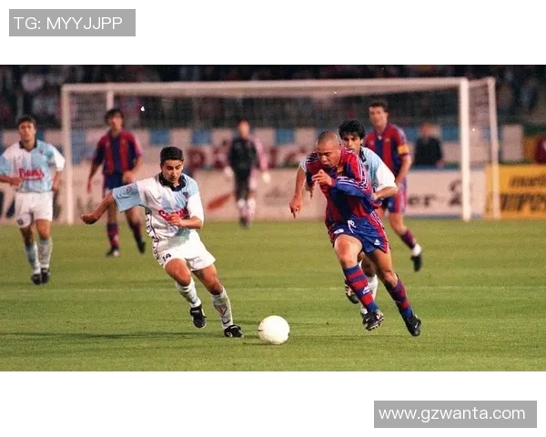 1986年足球明星的辉煌岁月与传奇故事回顾