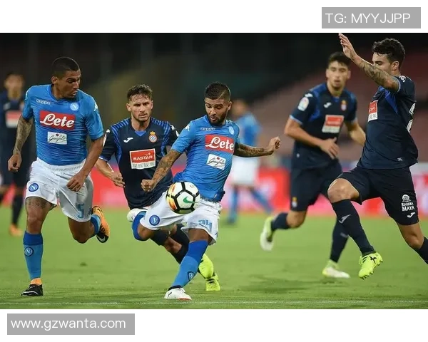 深入解析足球博彩的多种投注方式与技巧分享