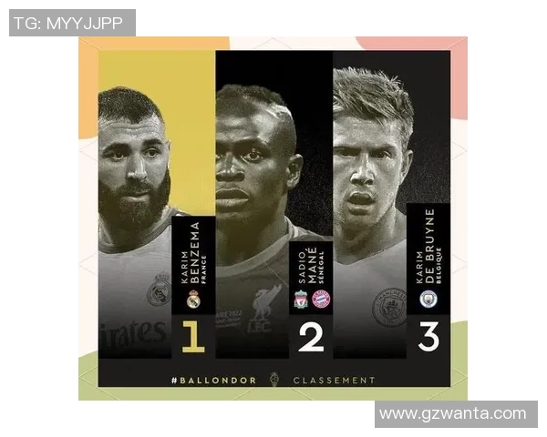 足球折断的瞬间与背后的故事如何影响运动员的职业生涯与心理状态 足球折断的瞬间与背后的故事如何影响运动员的职业生涯与心理状态